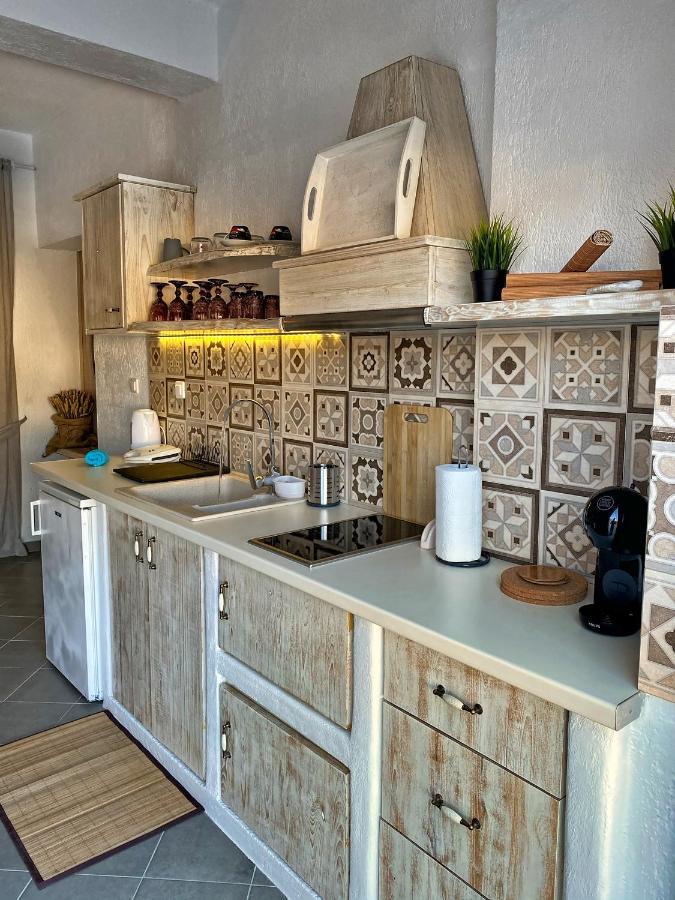 Milos Gem Suites Inn Pachaina Bagian luar foto