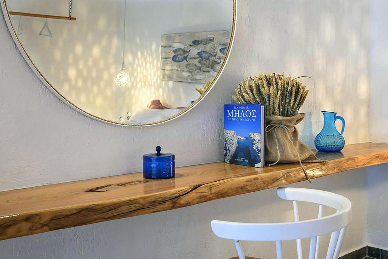 Milos Gem Suites Inn Pachaina Bagian luar foto