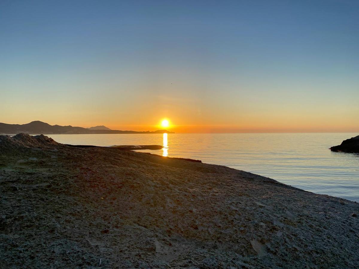 Milos Gem Suites Inn Pachaina Bagian luar foto