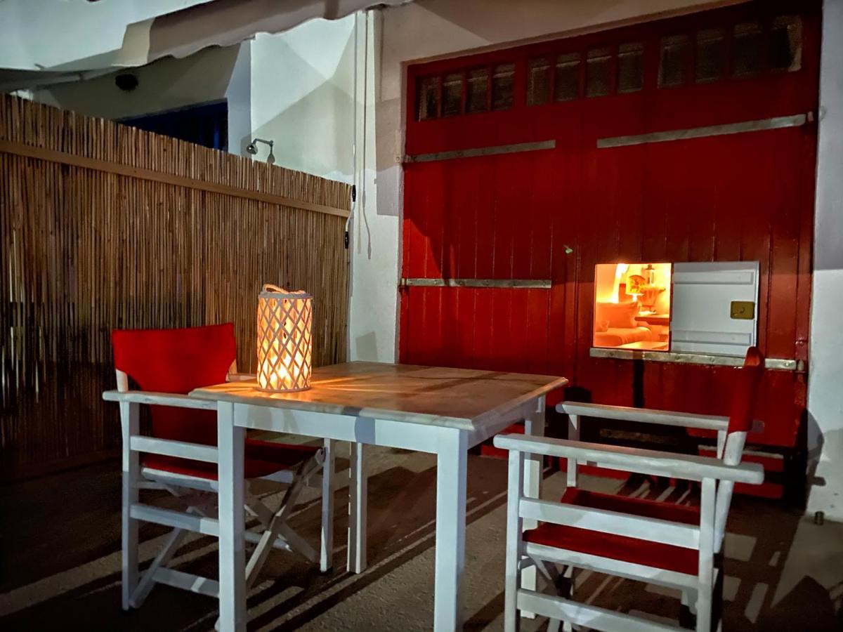 Milos Gem Suites Inn Pachaina Bagian luar foto